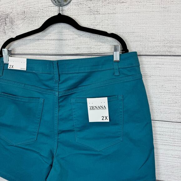 Zenana Plus Size Teal Blue Basic Stretch Shorts Size 2X - Picture 7 of 8